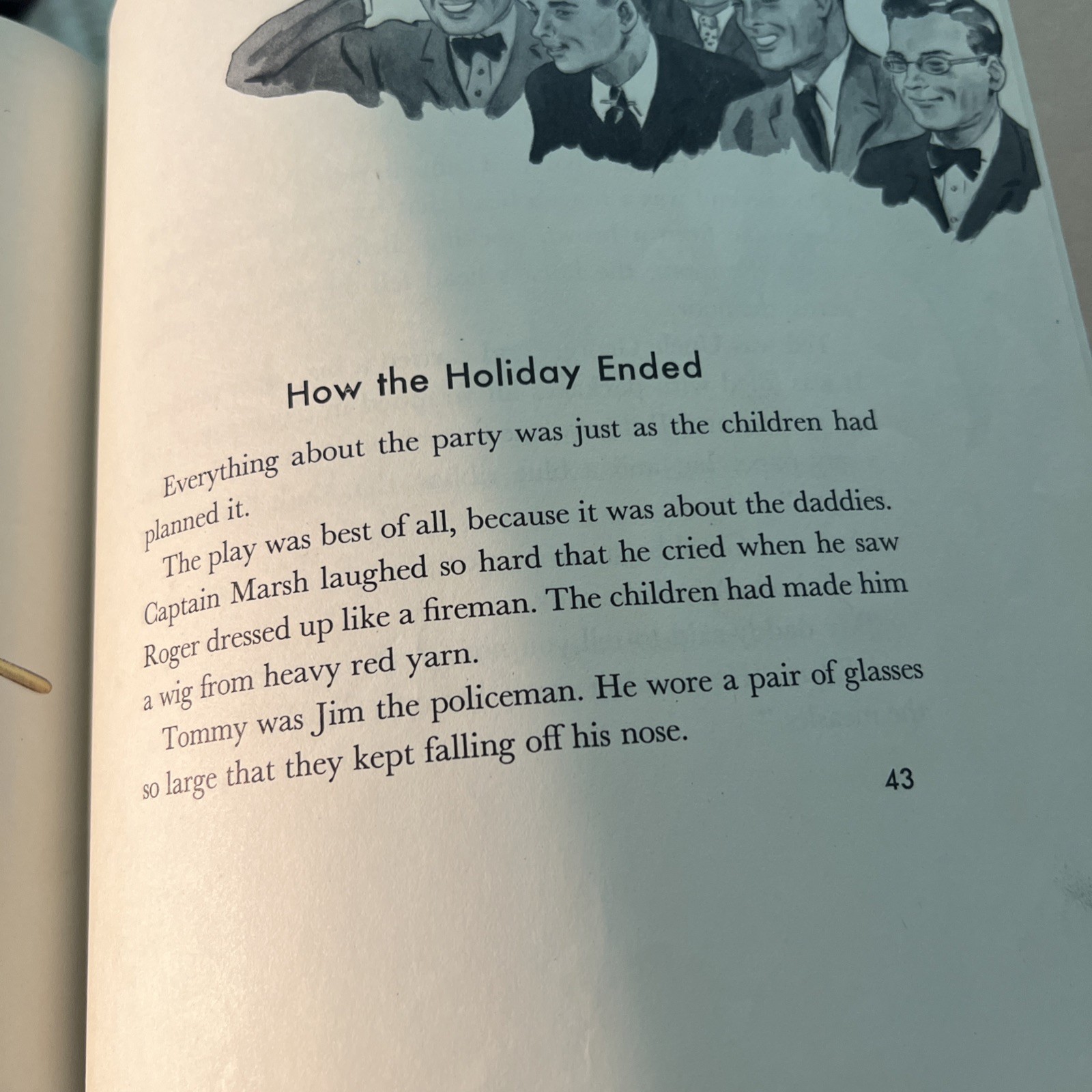 Vintage 1949 children Book Holiday For Helpers by Dorothy Andrews Illustrated EU