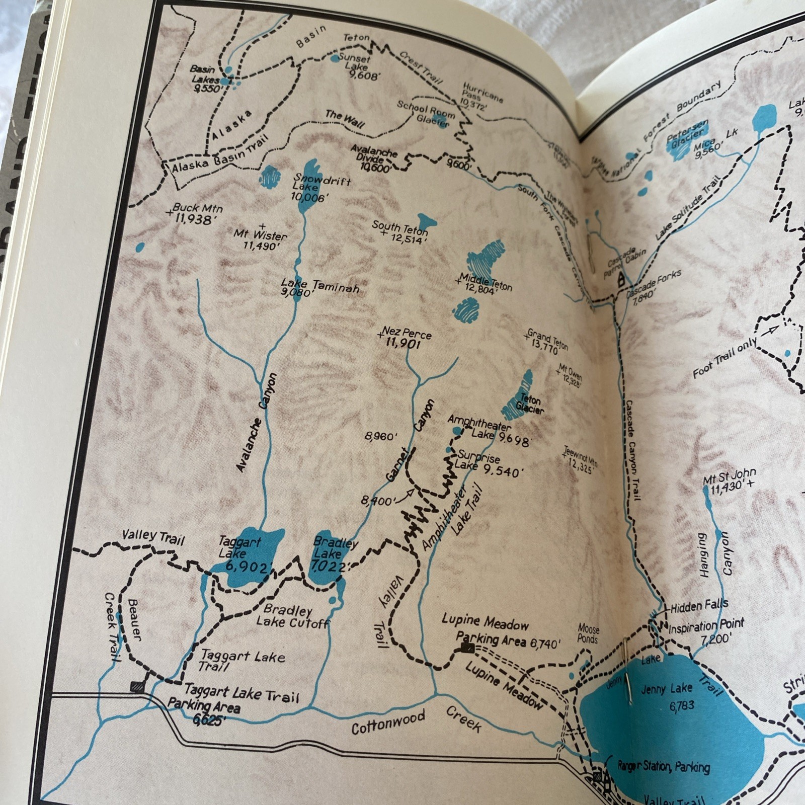 “Teton Trails”- Pamphlet (56 Pages) by Brian Harry with Illustrations 1982 PB