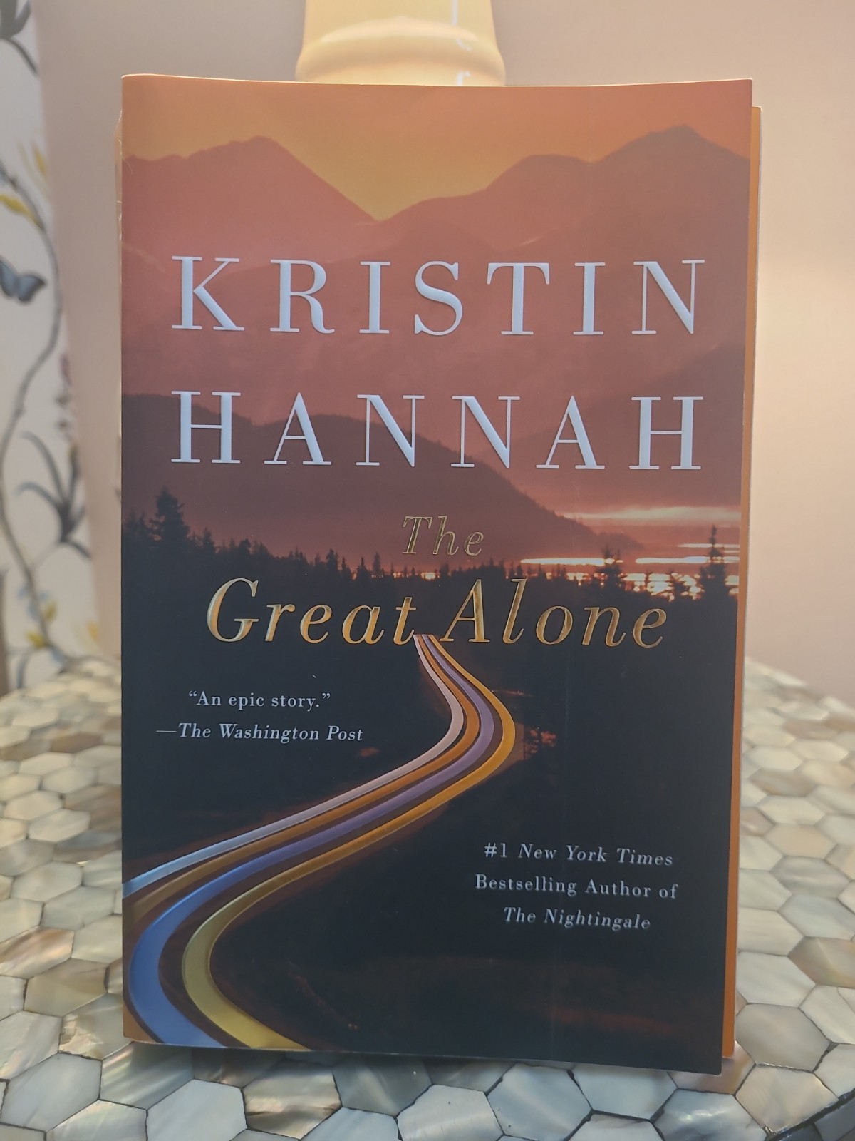 Great Alone : A Novel by Kristin Hannah (2019, Trade Paperback)