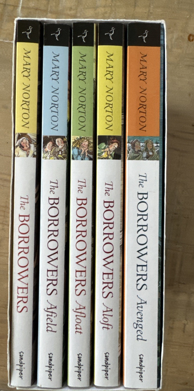 Complete Adventures of the Borrowers 5 Book Paperback Box Set NEW *See Pics*