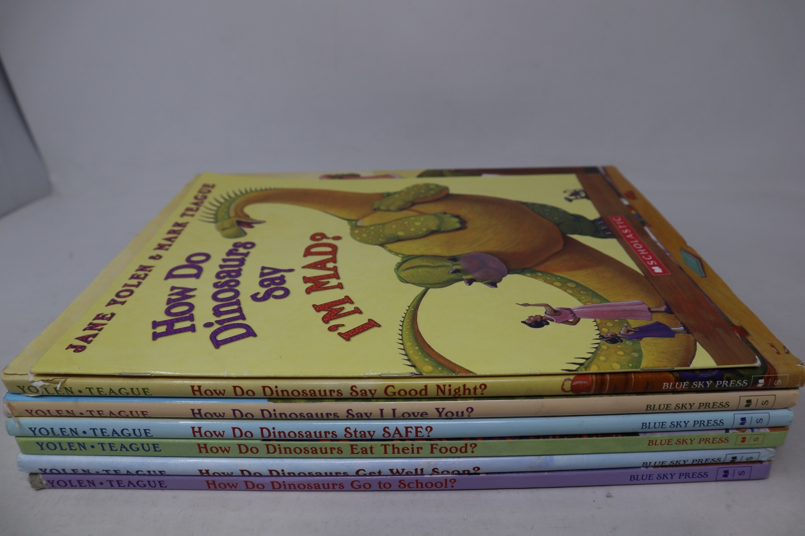 Lot of 7 How Do Dinosaurs Books by Jane Yolen – Paperback & Hardcover