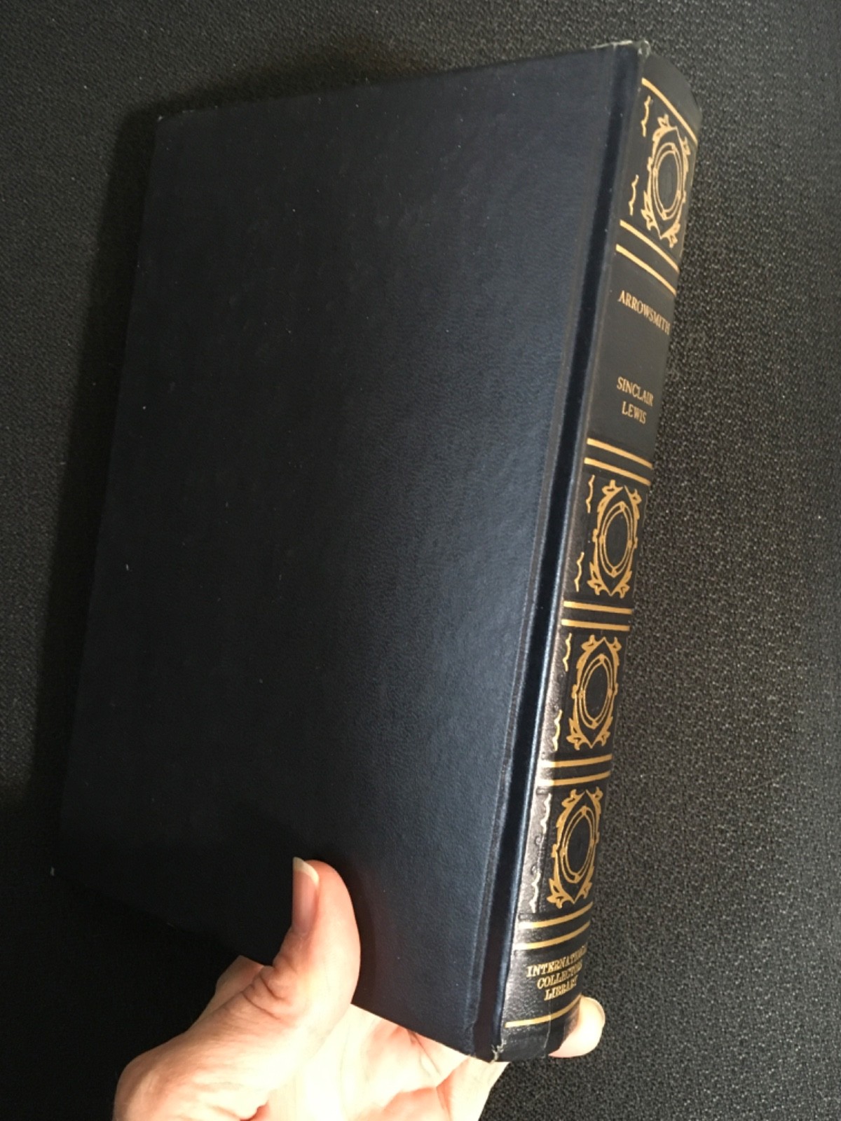 ARROWSMITH Classic Novel by SINCLAIR LEWIS Vintage Collectors Edition Hardcover