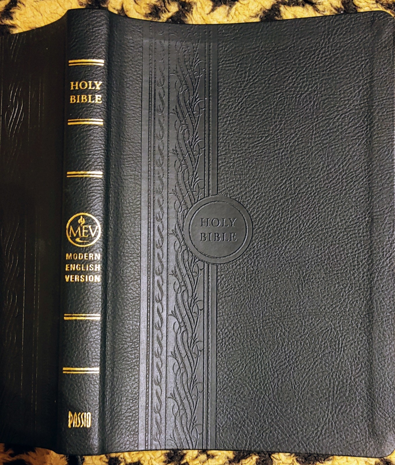 Holy Bible, Modern English Version (MEV), Kunstledereinband/Goldschnitt