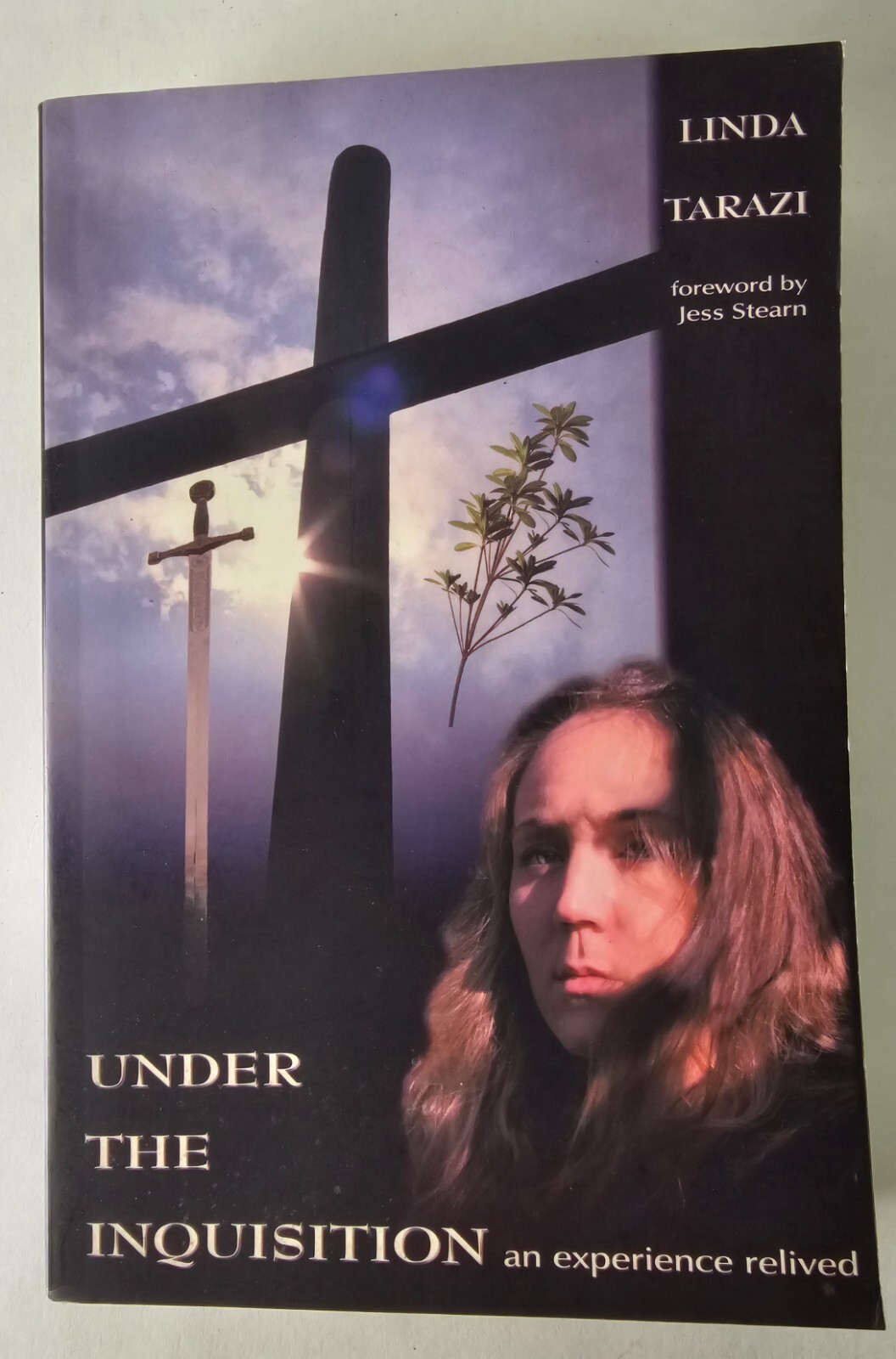 Under the Inquisition: an Experience Reli… by Stern, Jess Paperback / softback