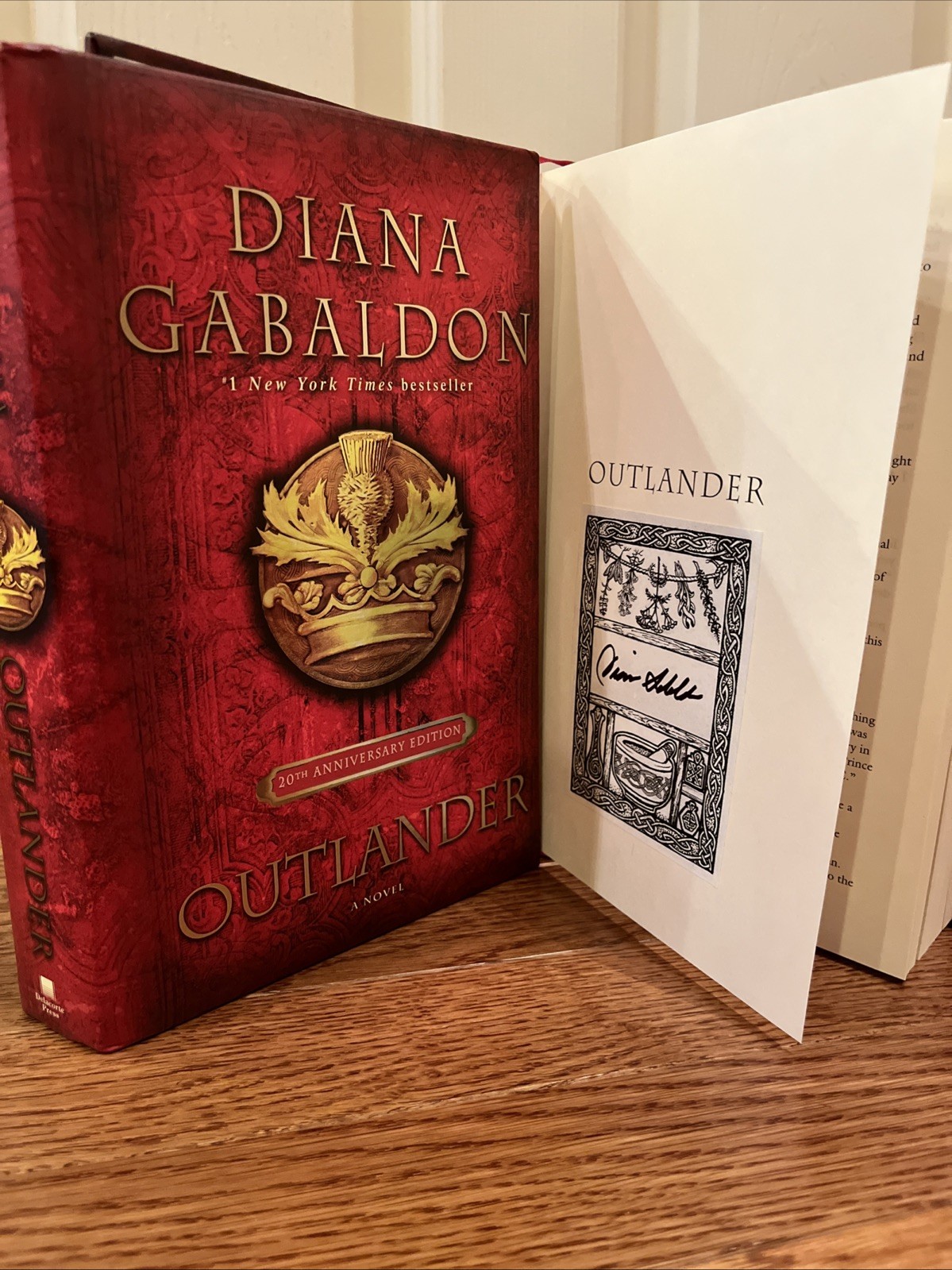 Diana Gabaldon – Signed Outlander 20th Anniversary 1st Printing – FREE SHIPPING