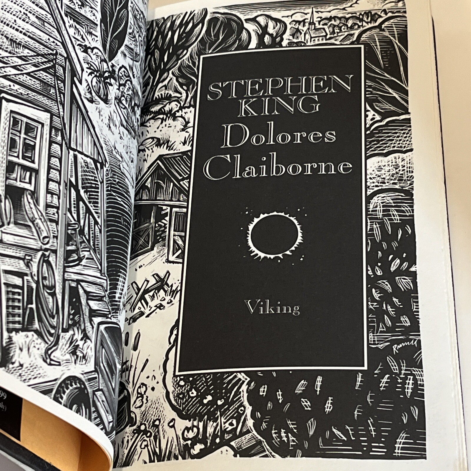 DELORES CLAIBORNE by STEPHEN KING ~ 1993 Viking Hardcover. 1st Printing!