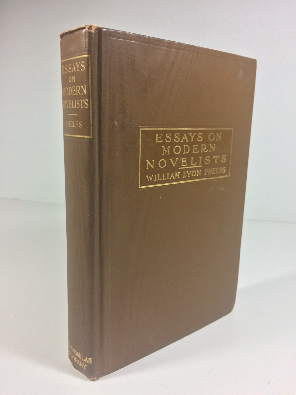 VINTAG, Essays on Modern Novelists by William Lyon Phelps 1910 1st Ed HC