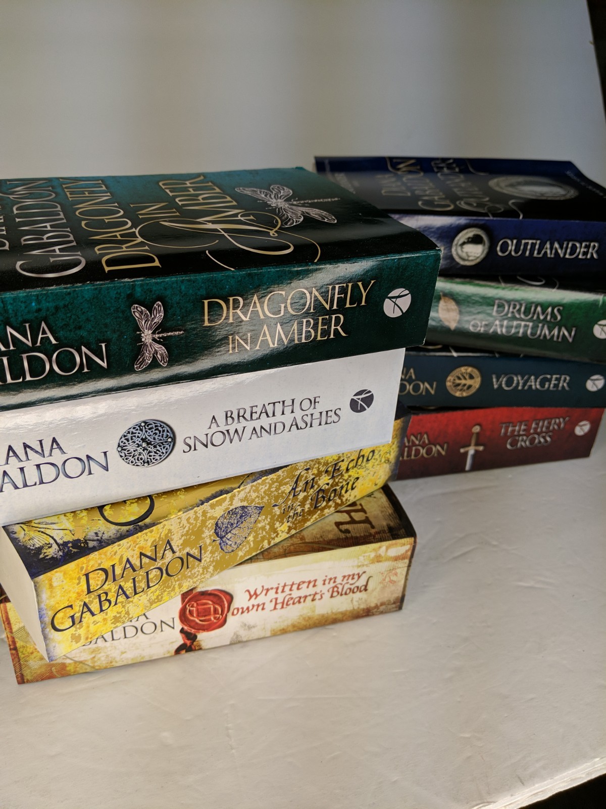 Diana Gabaldon Collection Outlander Series 8 Books Collection Paperback Set
