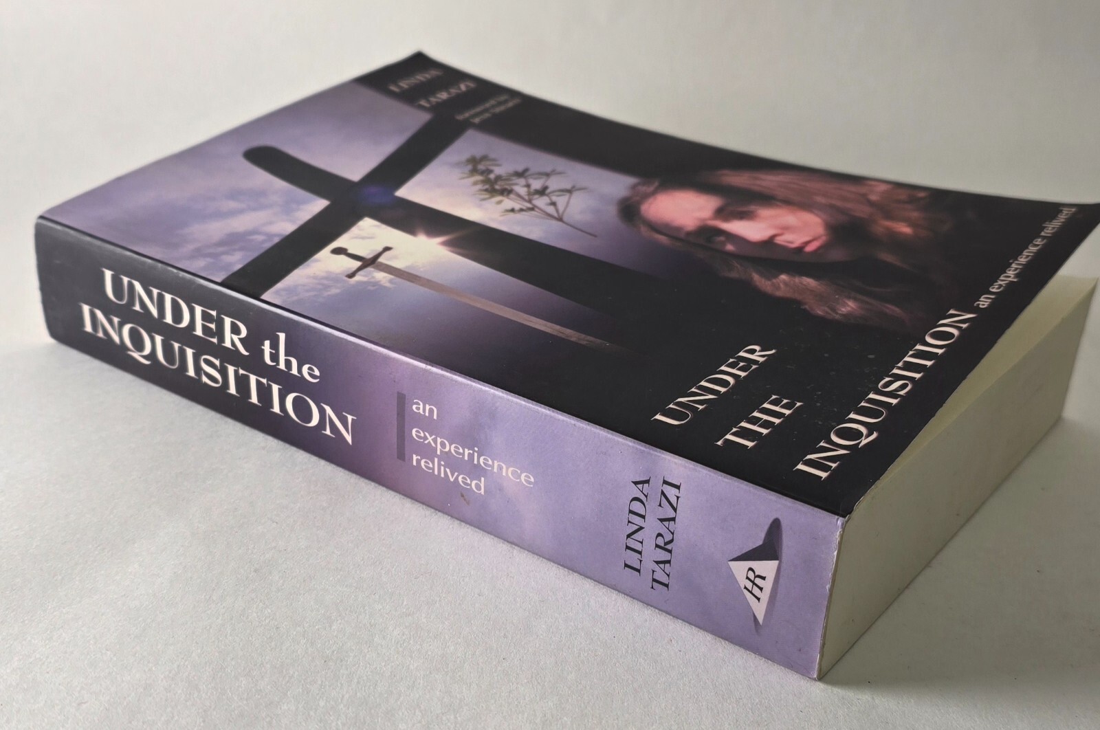 Under the Inquisition: an Experience Reli… by Stern, Jess Paperback / softback