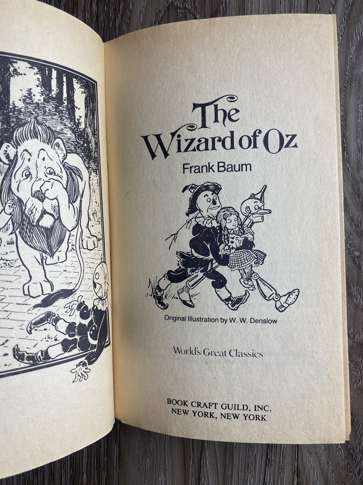 The Wizard Of Oz L. Frank Baum Vintage Paperback Illustrated Classic