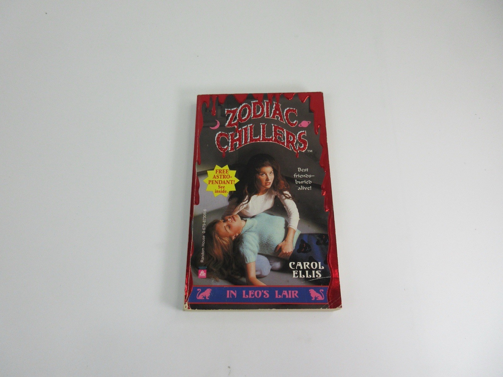 Zodiac Chillers In Leo’s Lair First Print Carol Ellis 1995 Paperback