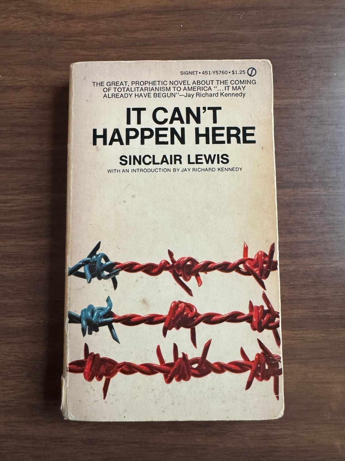 It Can’t Happen Here by Sinclair Lewis Signet NAL 1970 Paperback Dystopian Novel