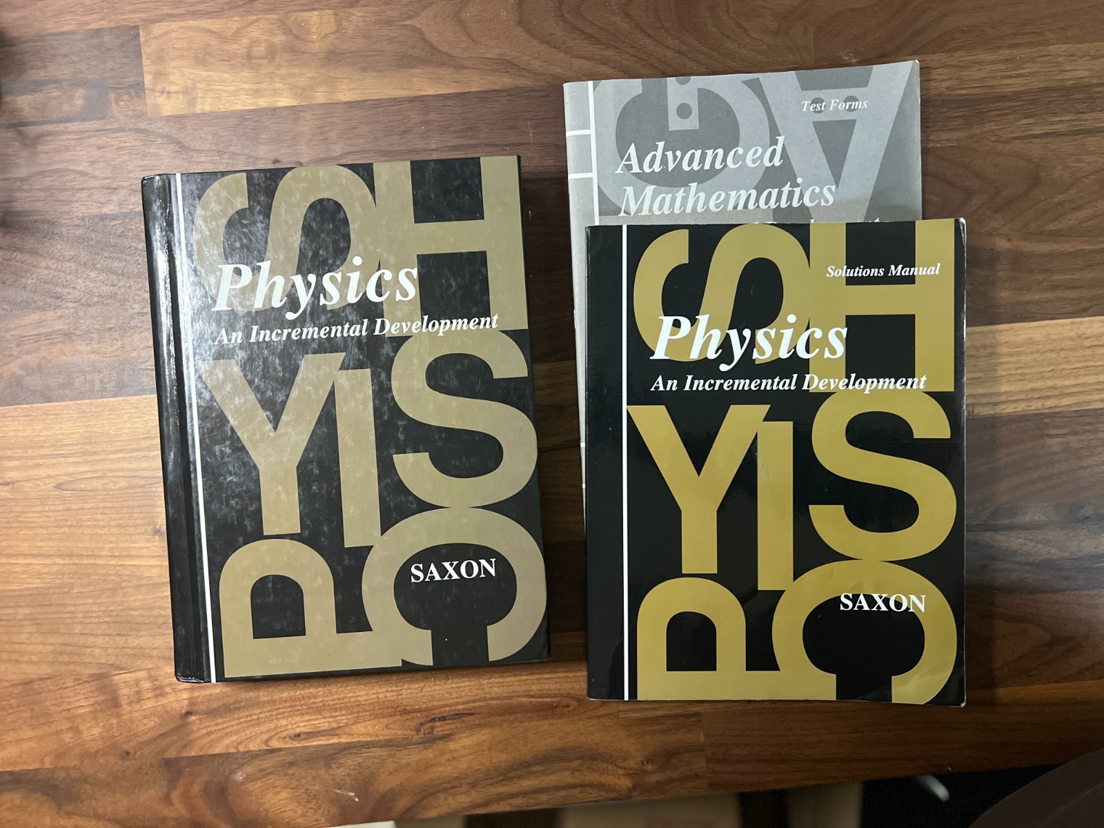 Saxon Physics Textbook, Solutions Manual and Test Forms – EUC