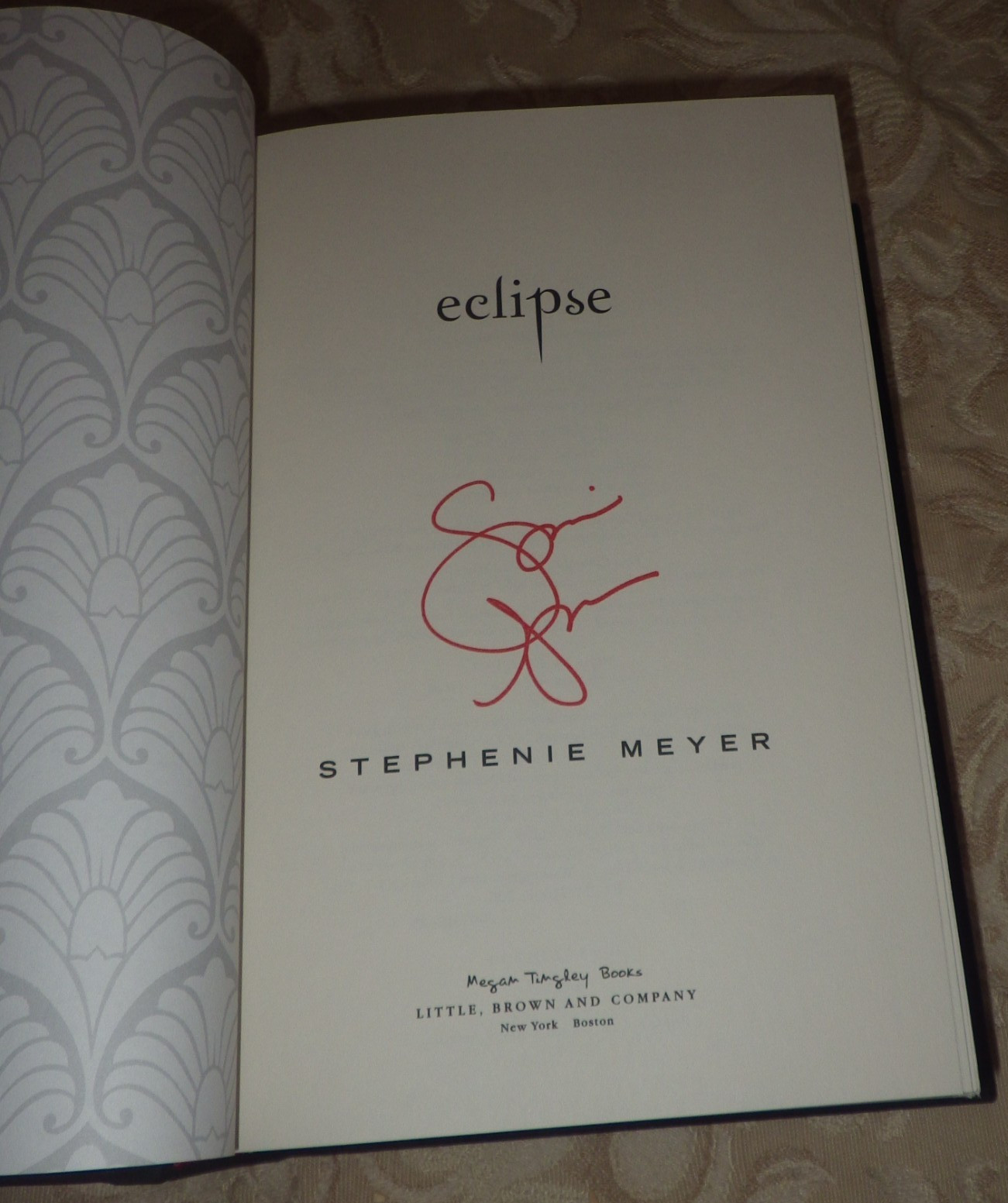 Twilight Saga Stephenie Meyer Eclipse Collector’s 1st Edition in Slipcase New!