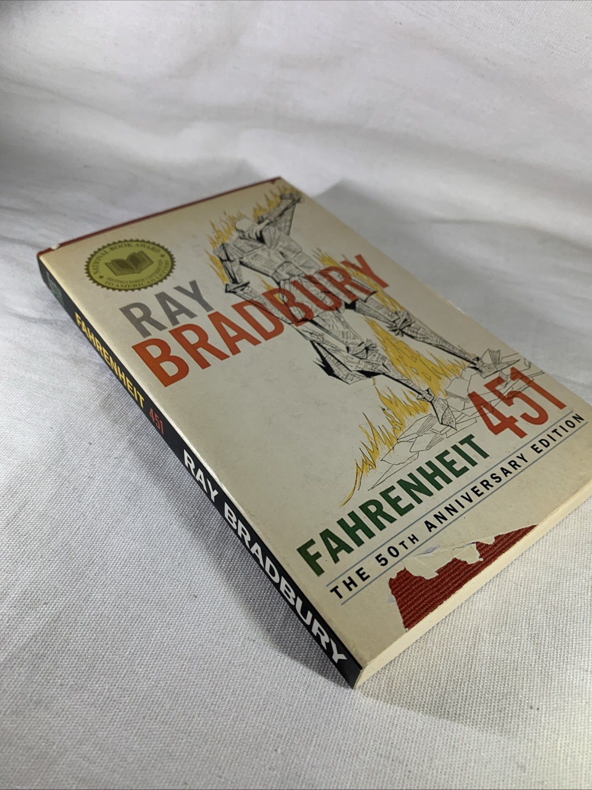 Fahrenheit 451 – 9780345342966, paperback, Ray Bradbury