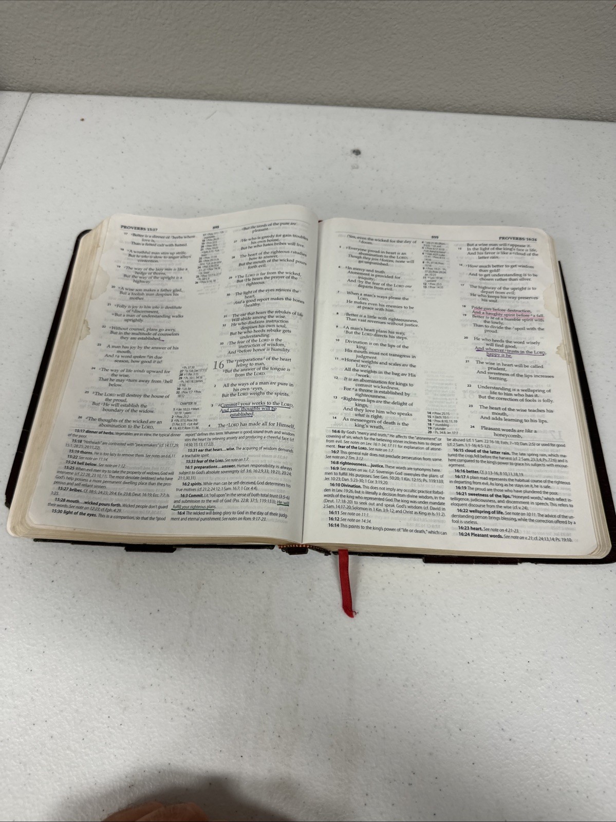 1997 MacArthur Study Bible John MacArthur NKJV Bonded Leather Study Bible