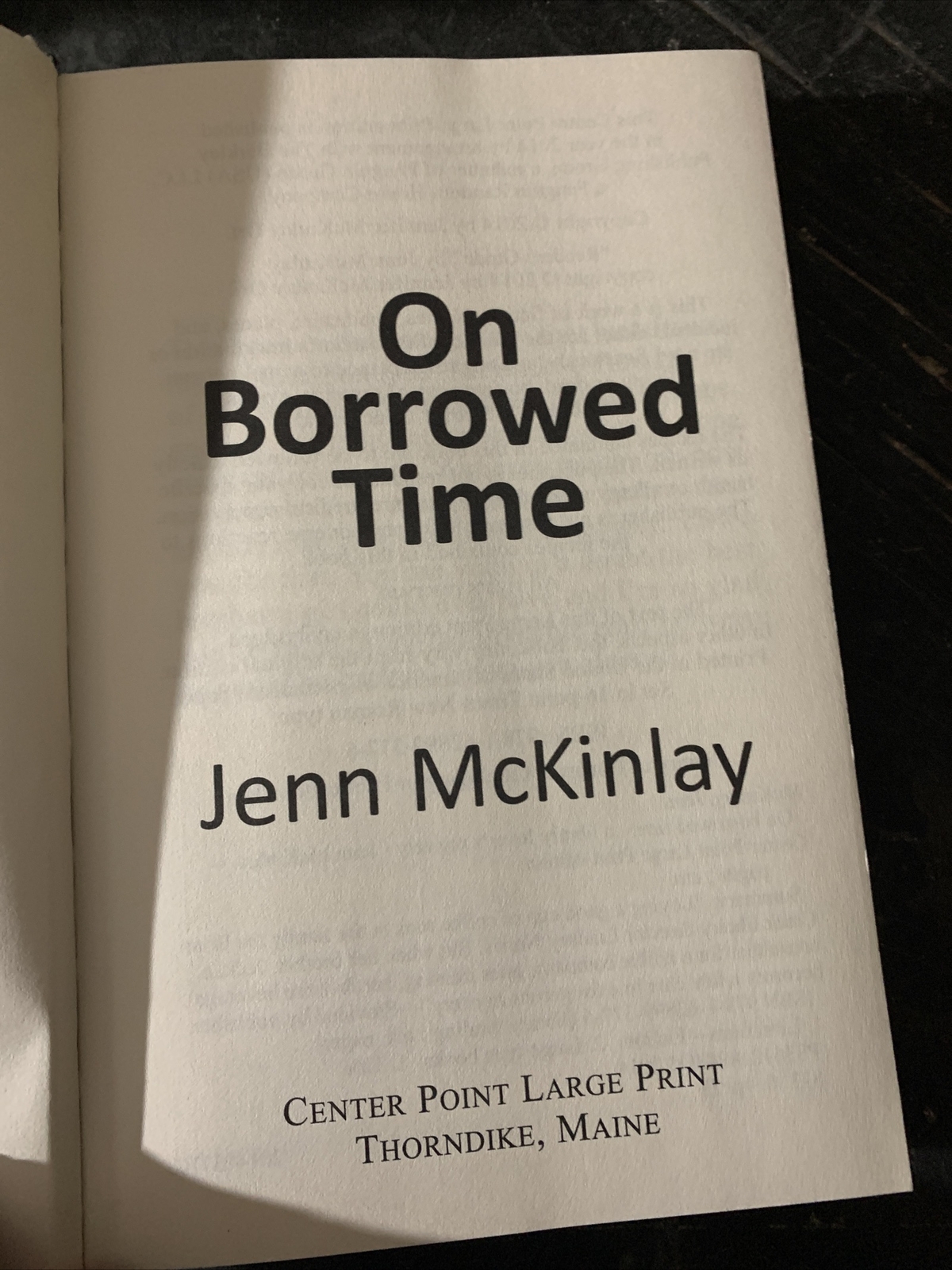 Jenn McKinlay On Borrowed Time Large Print Library Edition 2014