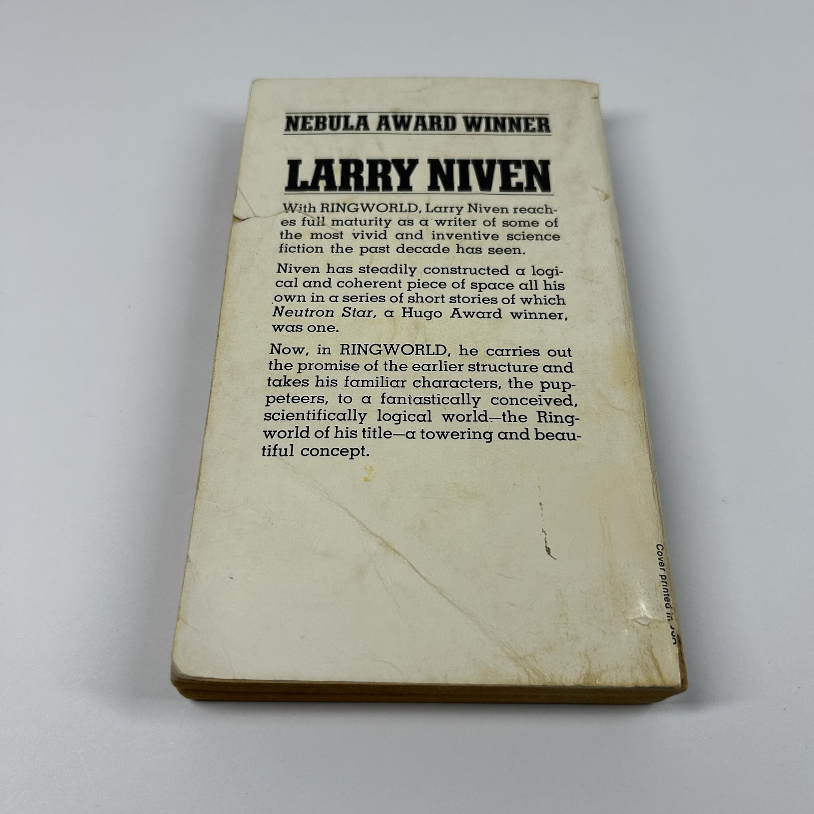 Vintage 1971 Ringworld Larry Niven Sci-Fi Paperback Ballantine Books USA