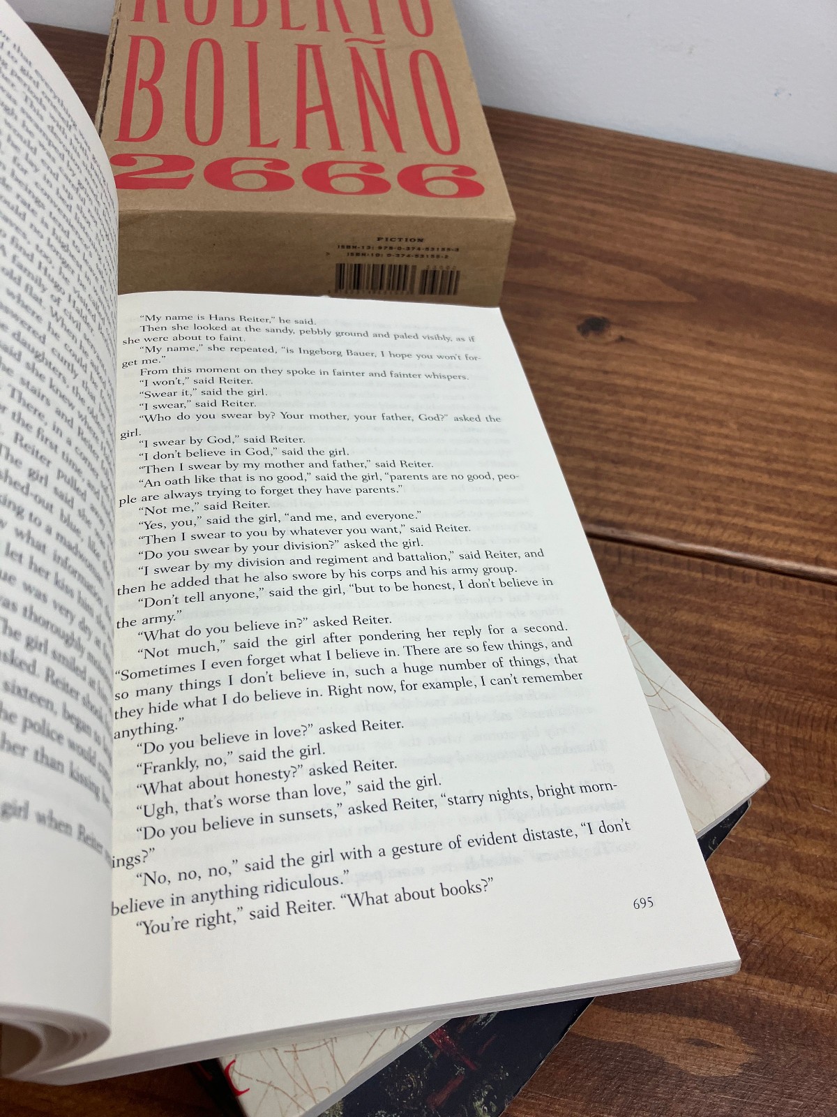 2666 by Roberto Bolaño (2008, Paperback) 3-Book Series Box Set English