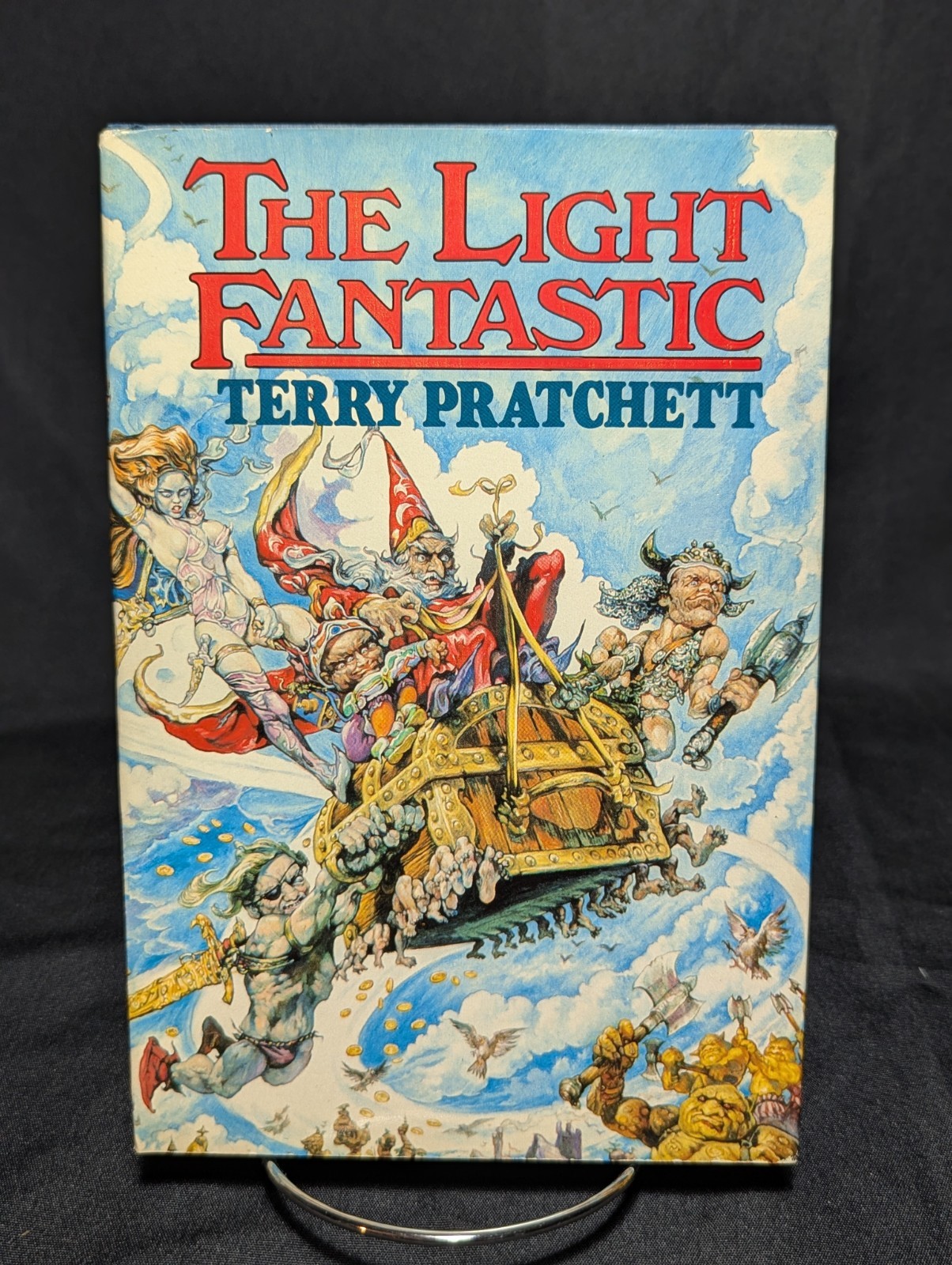 The Light Fantastic Terry Pratchett 1986 HC BCE Dust Jacket Discworld Book 2