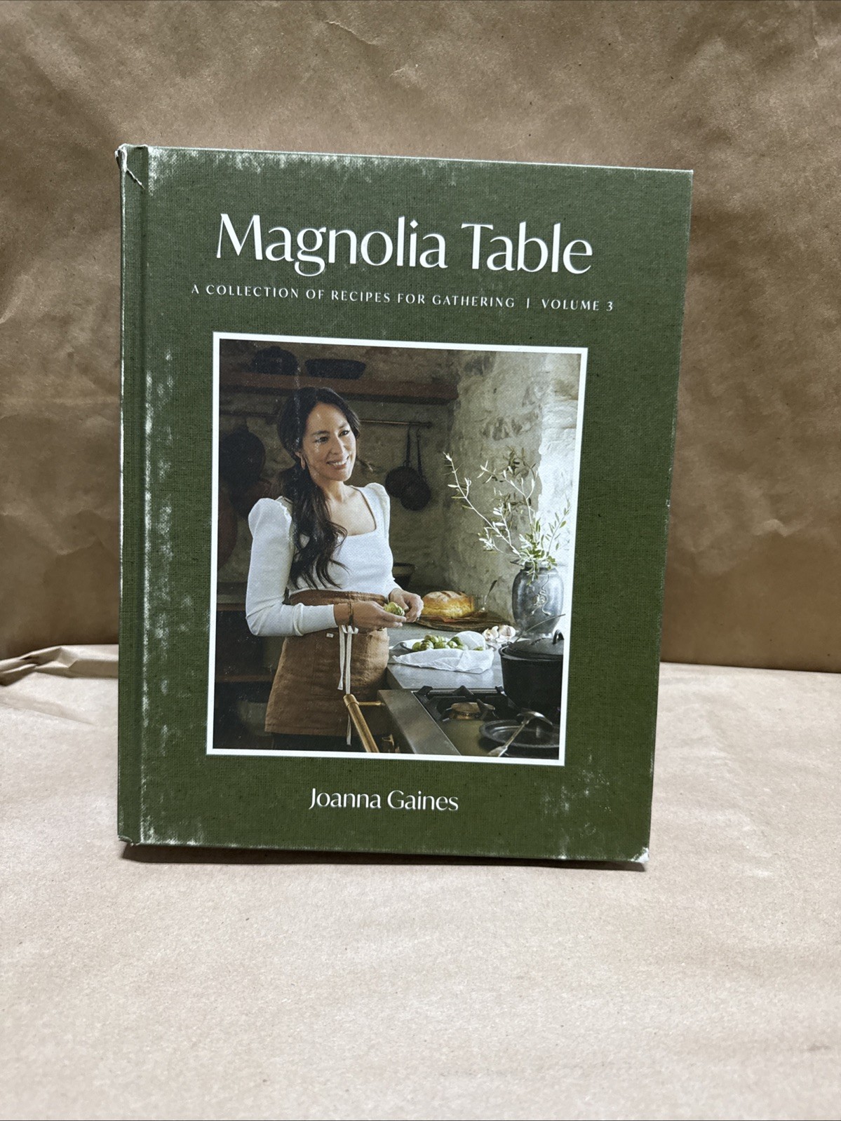 Magnolia Table, Volume 3 Joanna Gains SEE DESCRIPTION