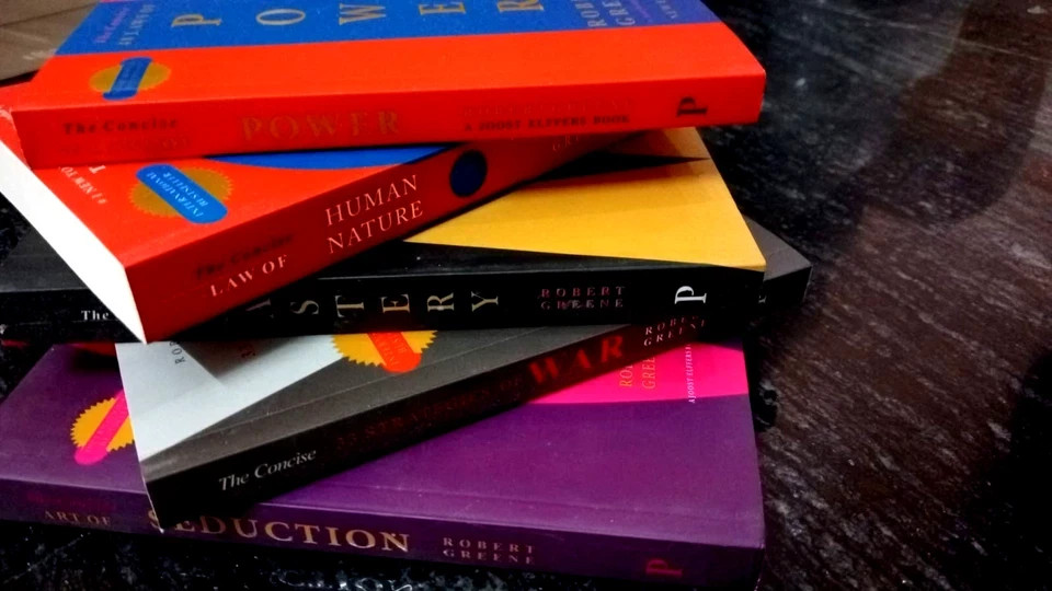 The Concise ROBERT GREENE 5 BOOK SET PAPERBACK SMALL SI FREE SHIPPING USA ITEM
