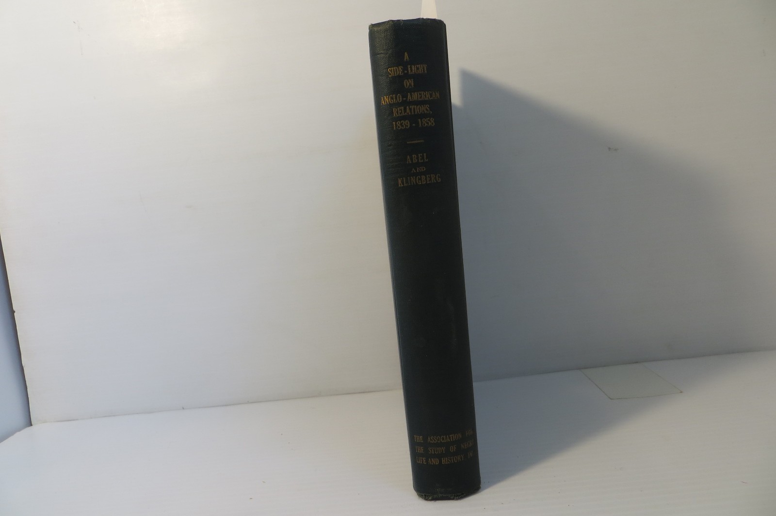 title published by Carter G. Woodson. A SIDE-LIGHT OF ANGLO-AMERICAN RELATIONS