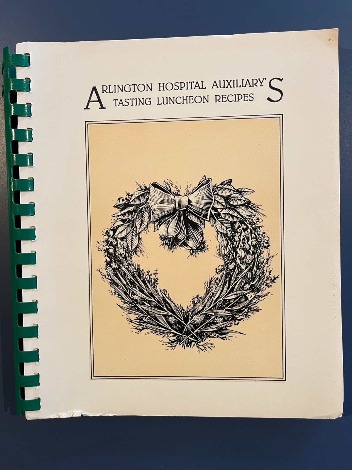 Arlington Minnesota MN Hospital Auxiliary Recipes Cookbook–208 pages