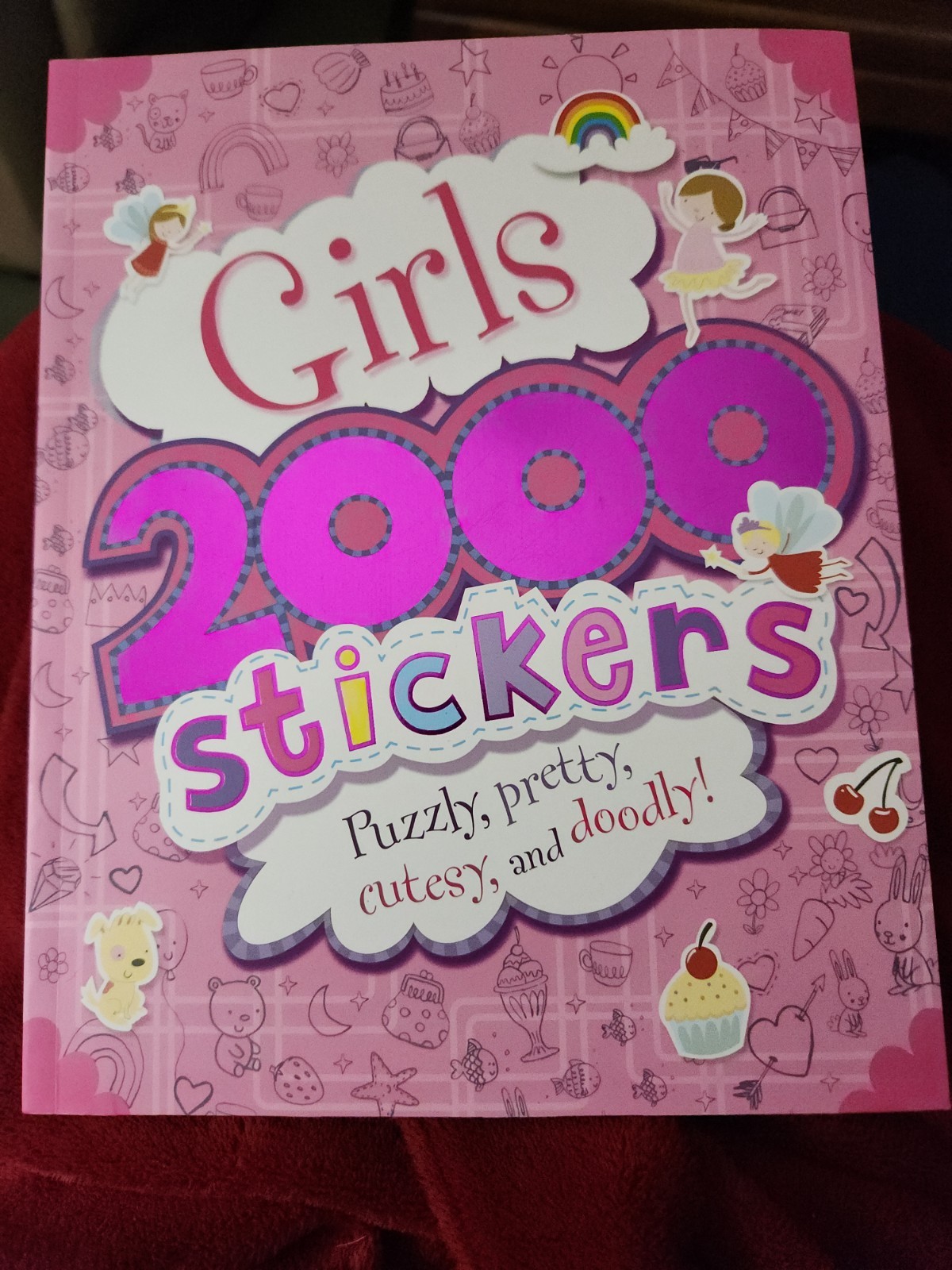 GIRLS 2000 stickers Book, New Condition, Paperback 58 Pages, 8.5×10.75, Yr 2015