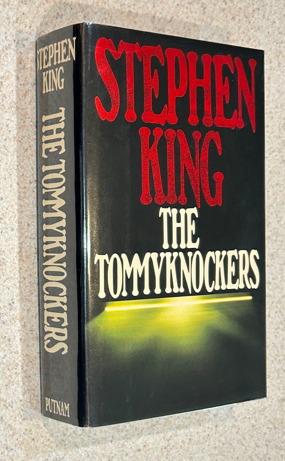 Stephen KING — Tommyknockers (Horror) — 1987 1st Edition Hardcover Red Foil