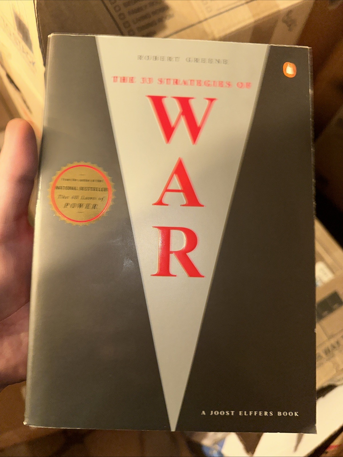 The 33 Strategies of War (Joost Elffers Books) Penguin Classics Robert Greene