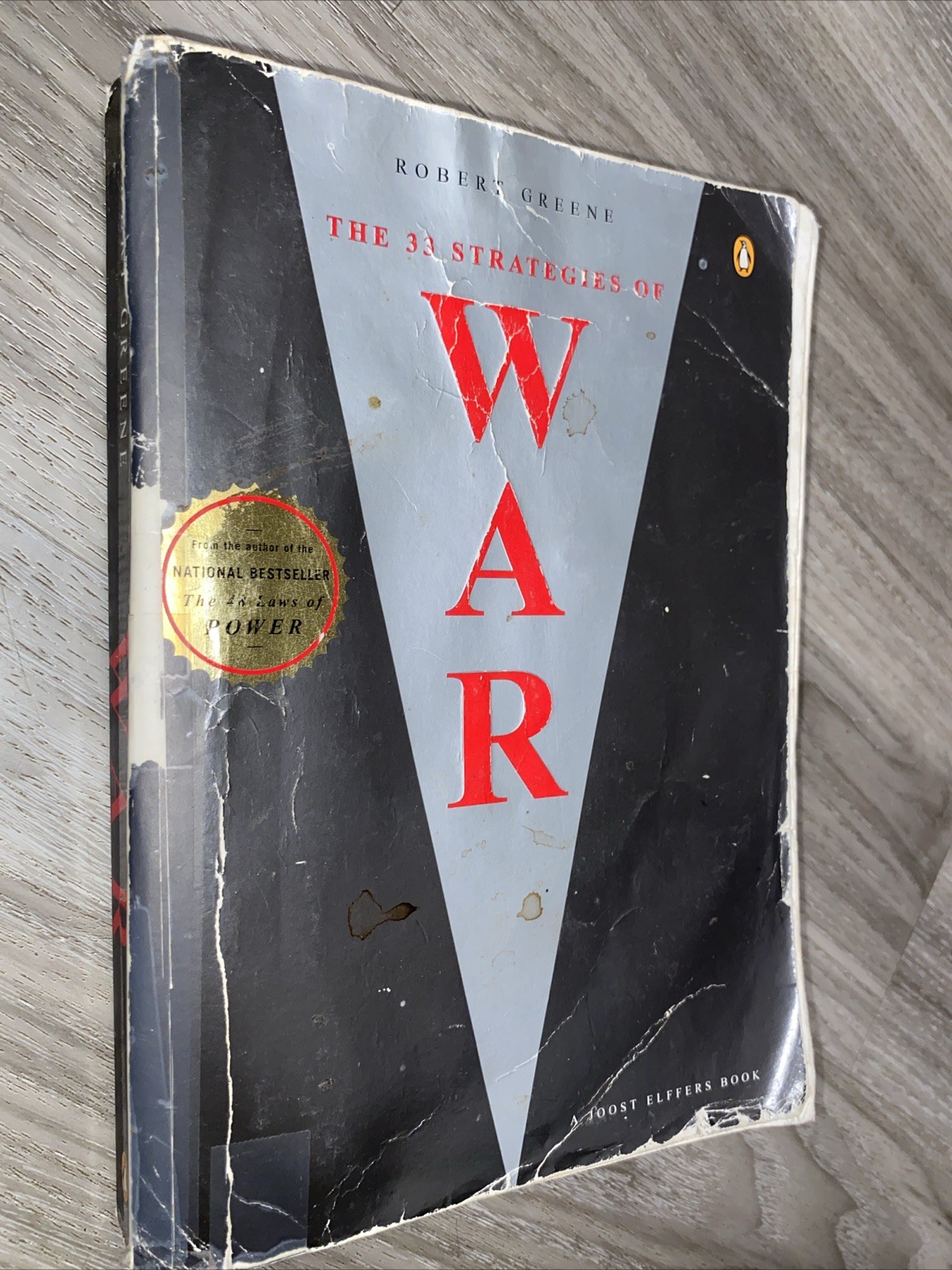 The 33 Strategies of War (Joost Elffers Books) – Paperback –