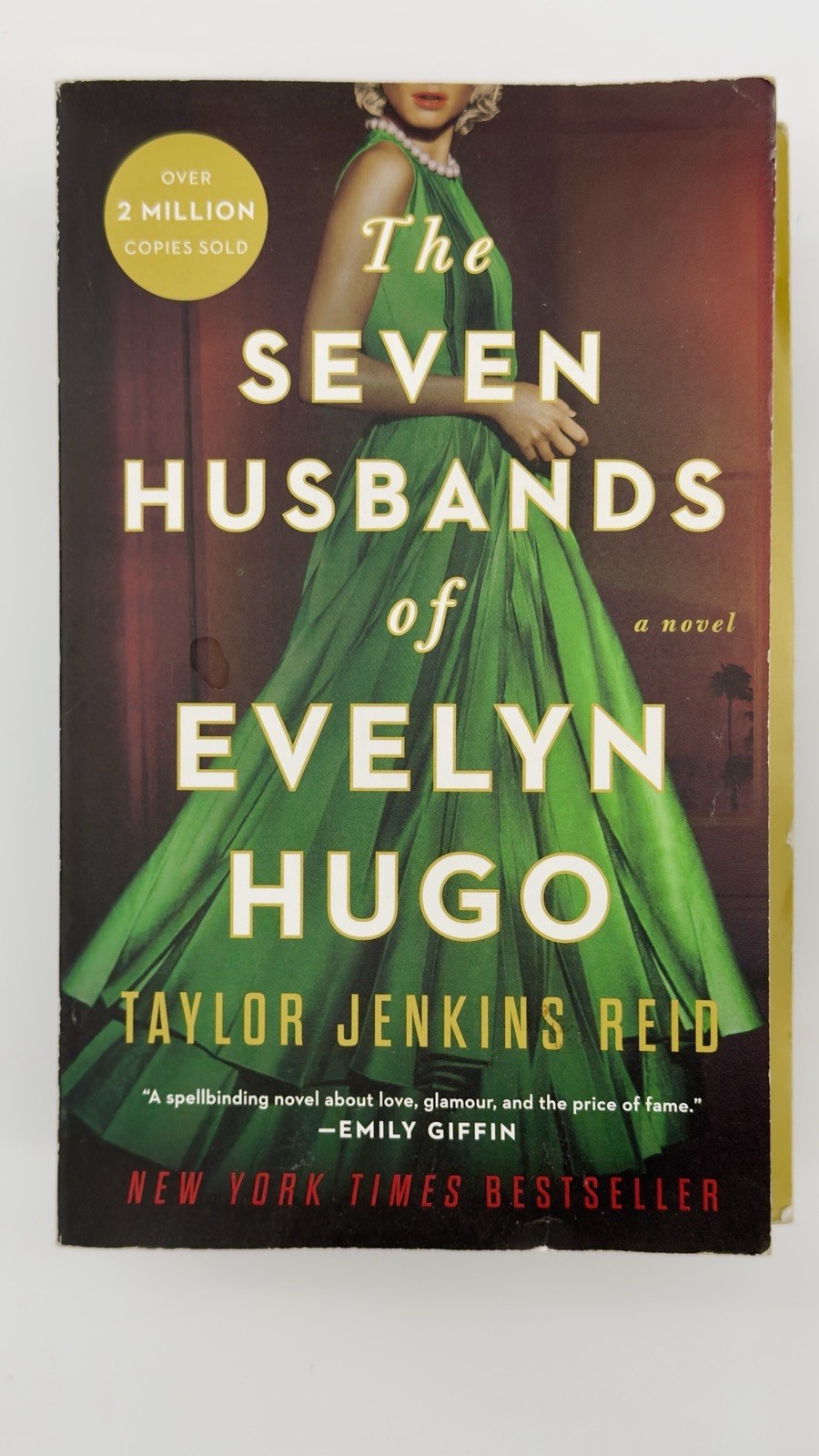 The Seven Husbands of Evelyn Hugo – Taylor Jenkins Reid Paperback