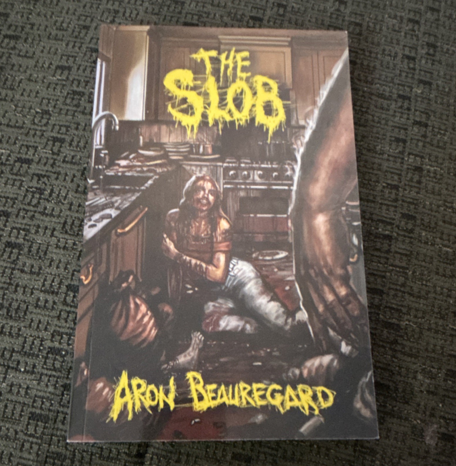 The Slob by Aron Beauregard Paperback Fiction Horror English