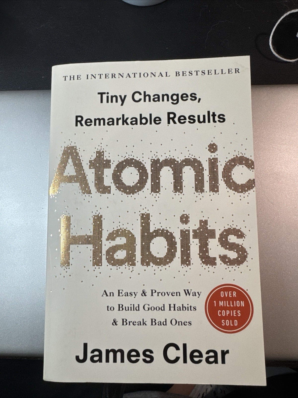 *Atomic Habits* Paperback by James Clear Build Good Habits & Break Bad Ones..