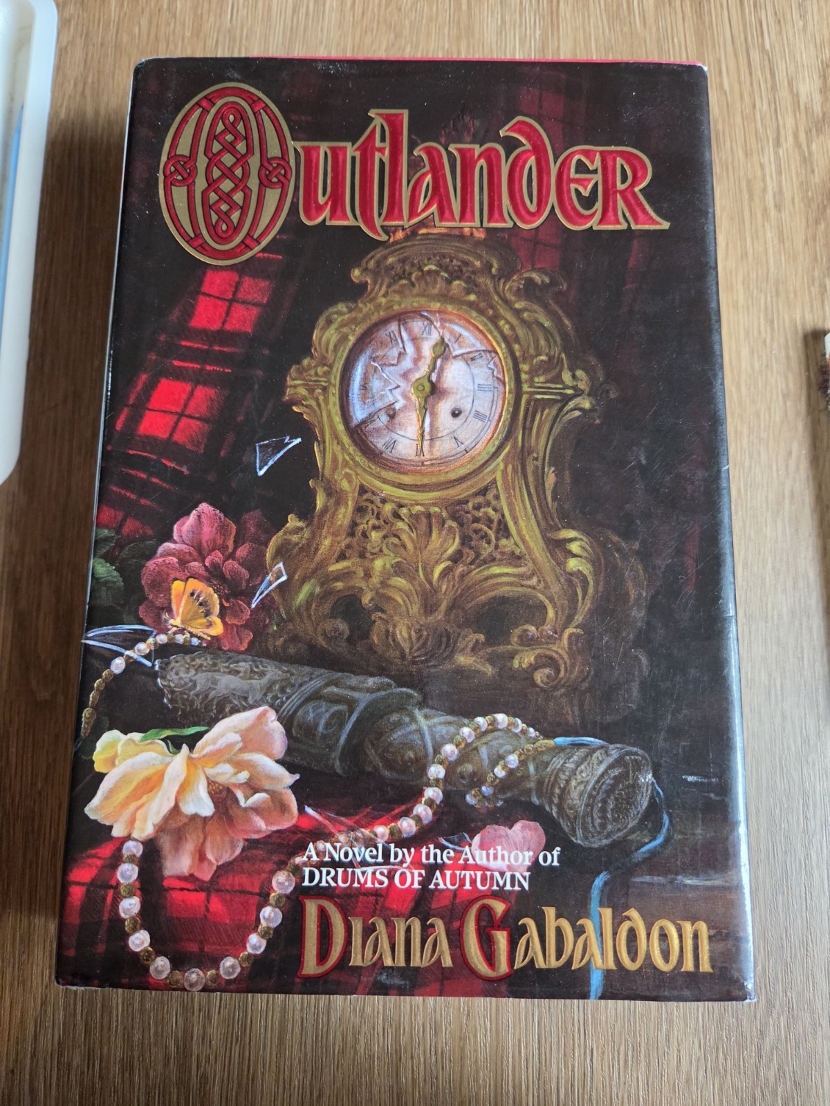 Outlander by Diana Gabaldon (Hardcover 1991)