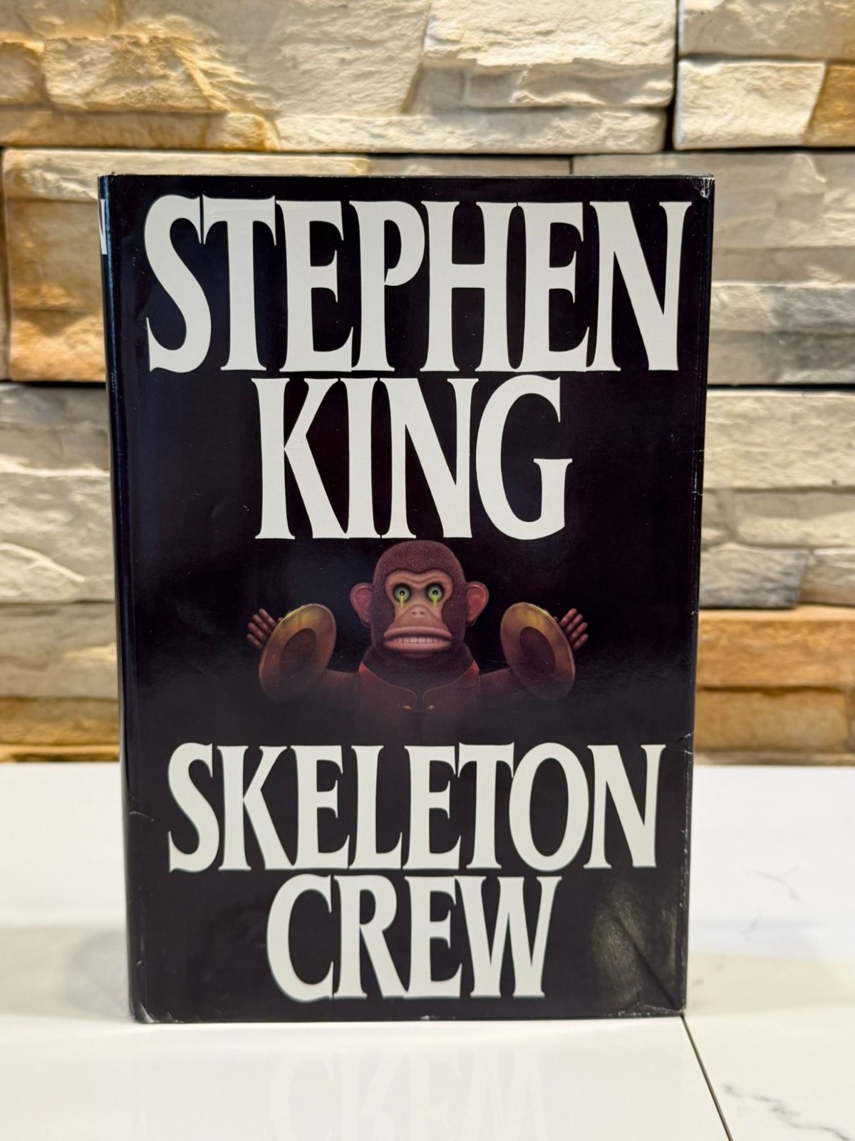 Skeleton Crew by Stephen King 1985 Hardcover with Dust Jacket ISBN: 039913039X