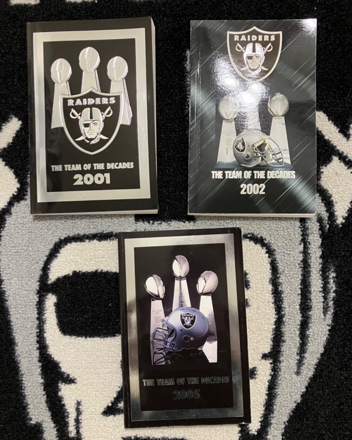 Raiders – The Team of the Decades 2001, 2002 and 2005 Paperbacks by NFL Football