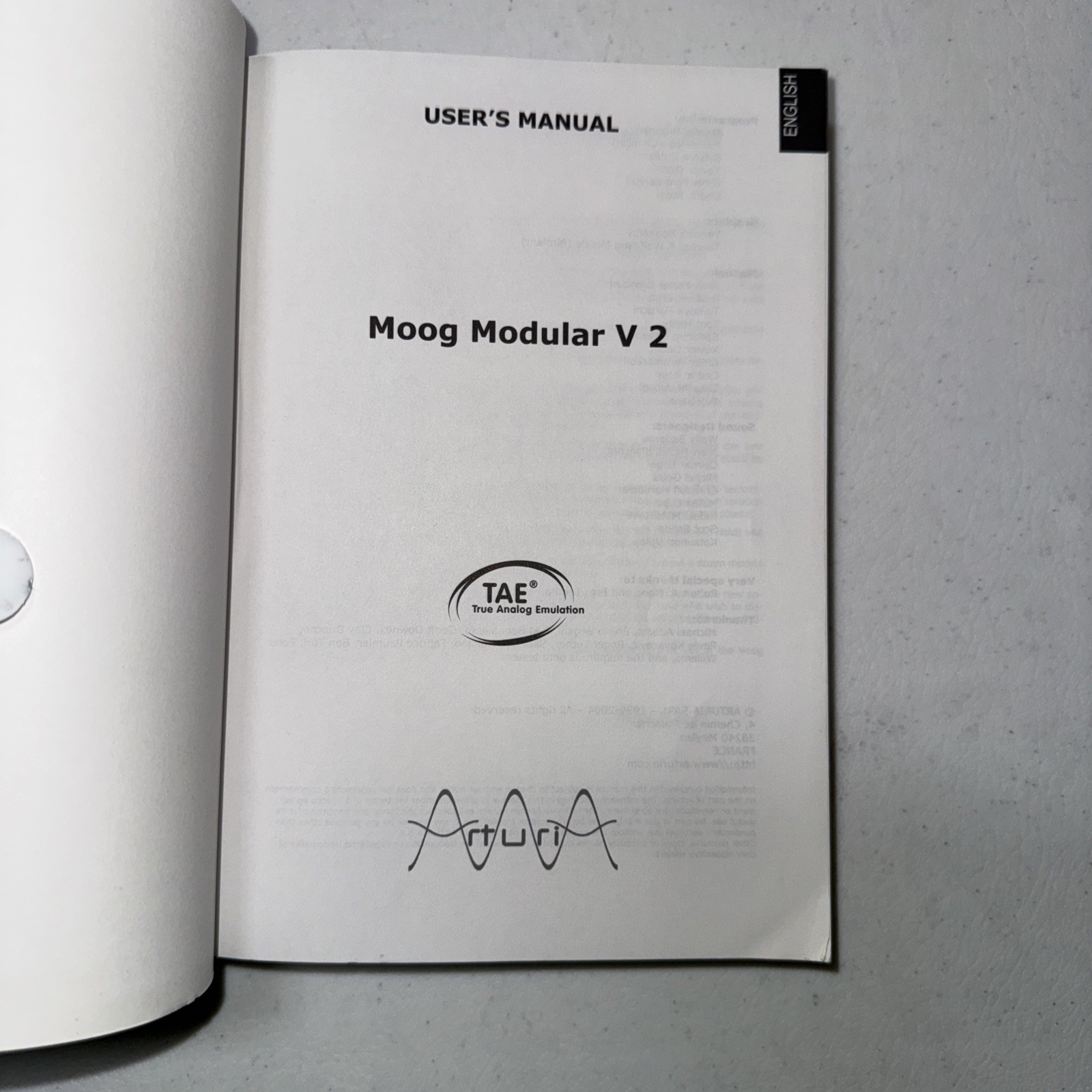 Moog Modular V 2 User’s Manual in English, French, and Japanese (paperback) GOOD