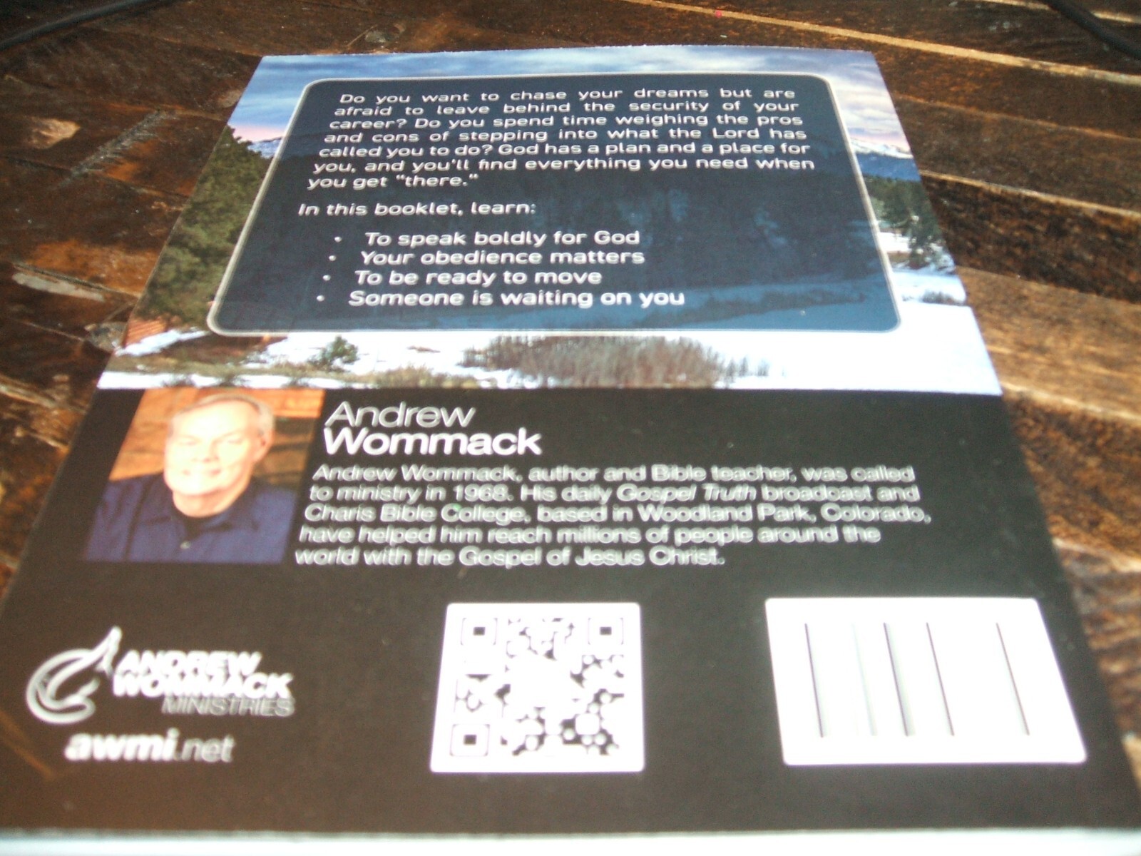 WELCOME TO A PLACE CALLED THERE ANDREW WOMMACK PB 56 PAGES NEW