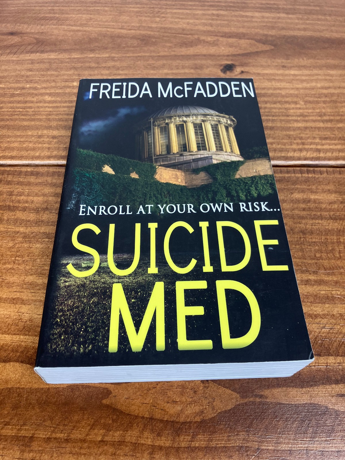 Suicide Med by Frieda McFadden Paperback Book – Out of Print Authentic Rare