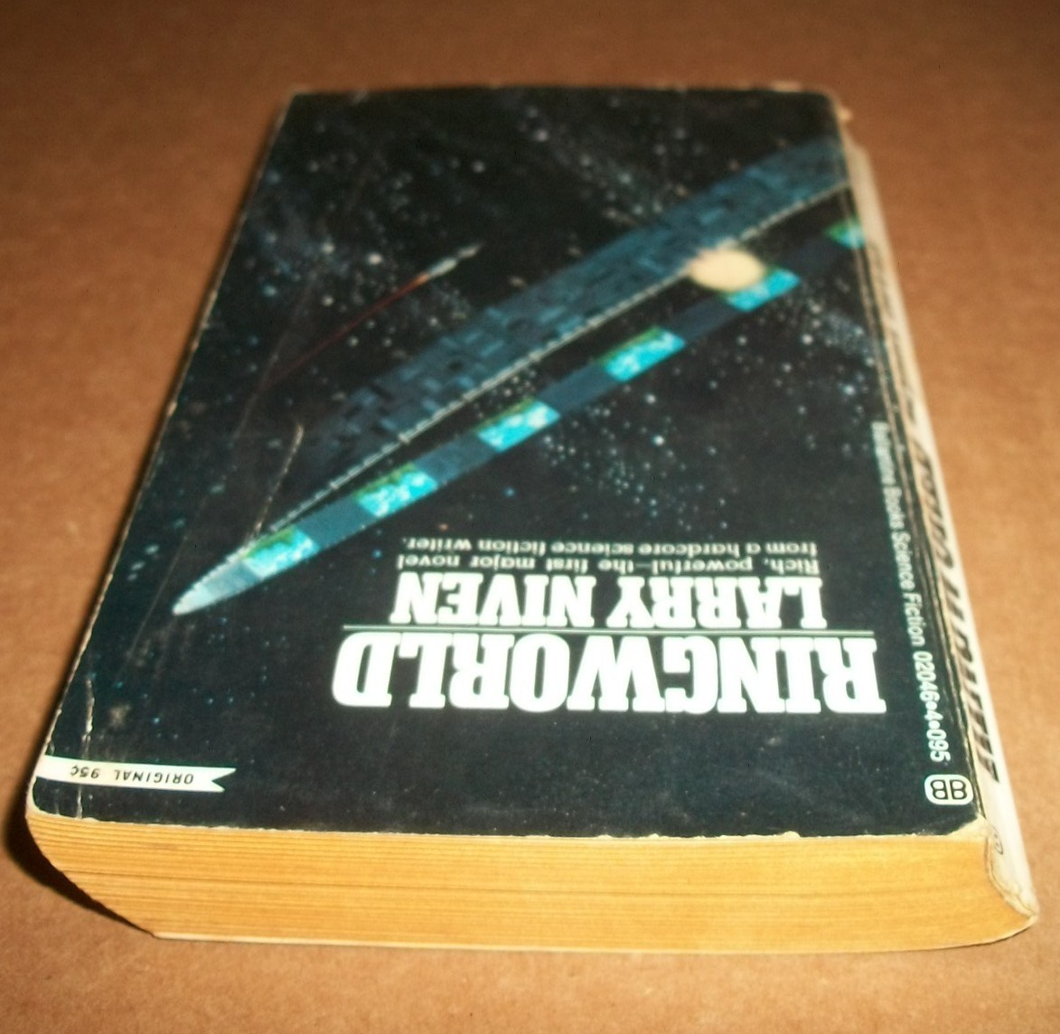 Larry Niven Ringworld 1970 Ballantine 1st print Ellis cover 95c 02046 Hugo good
