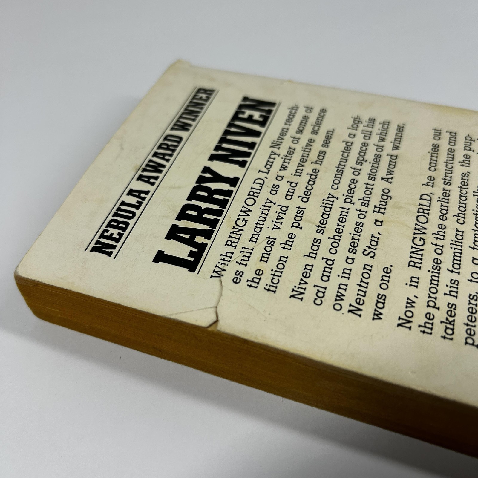 Vintage 1971 Ringworld Larry Niven Sci-Fi Paperback Ballantine Books USA