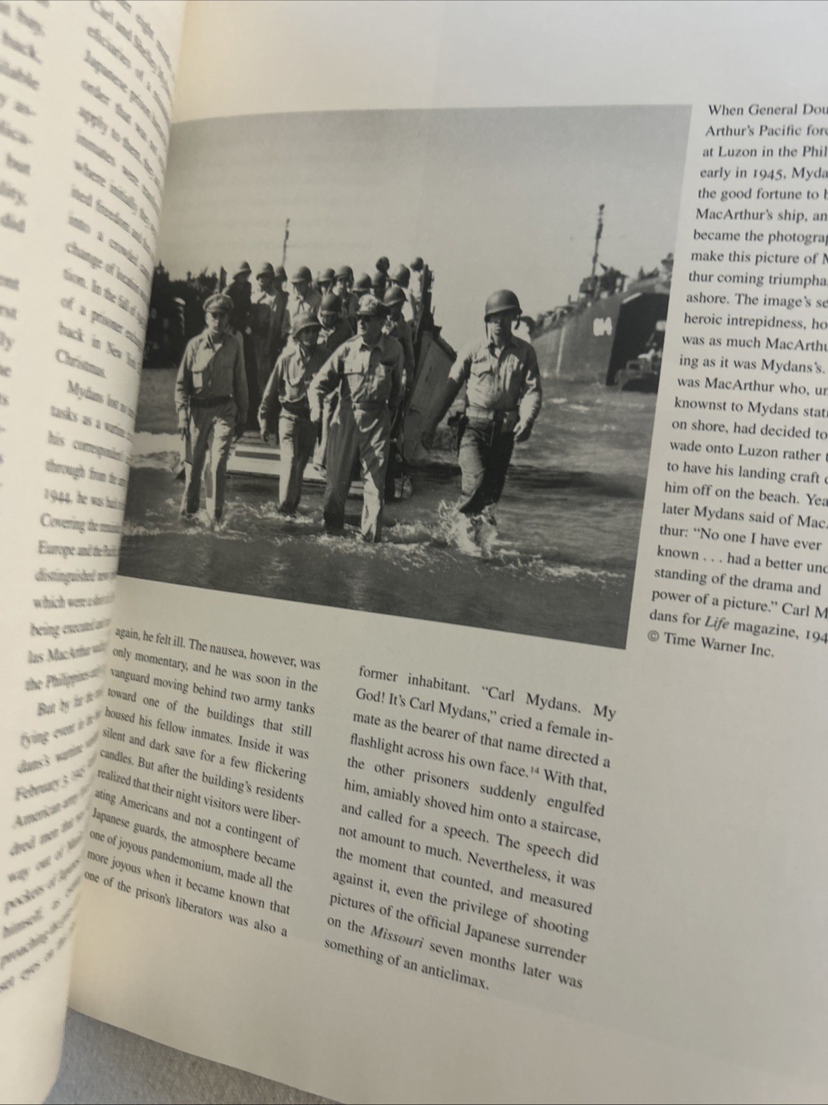 Reporting the War: The Journalistic Coverage of WWII. Voss. Pyle, Hemingway, Etc